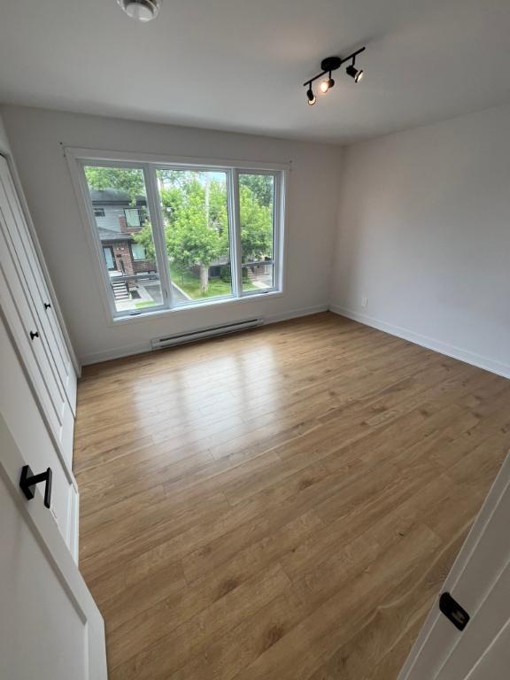 Grand nouveau condo 3 1/2 Longueuil Rive-Sud Montérégie | 2954028