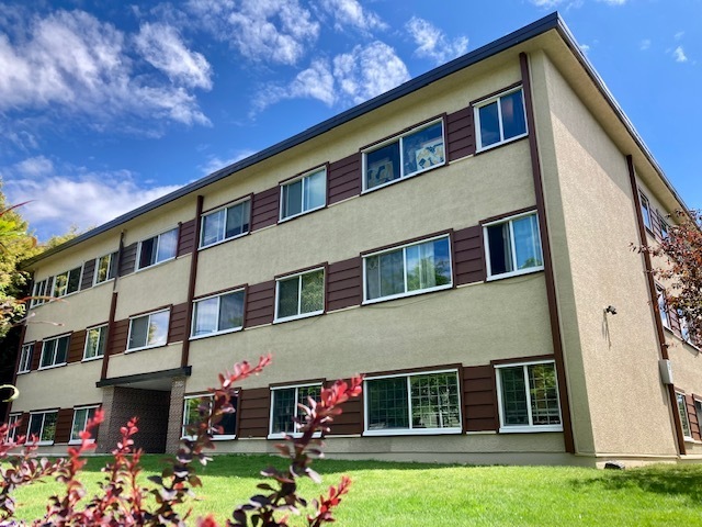 Excellent Mount Pleasant Location: Refurbished Mid Century Apartment | 310 East 13th Avenue, Vancouver | 2954238