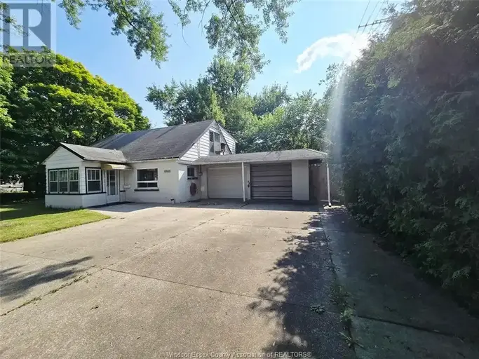 2865 CURRY | 2865 CURRY, Windsor | 2955044