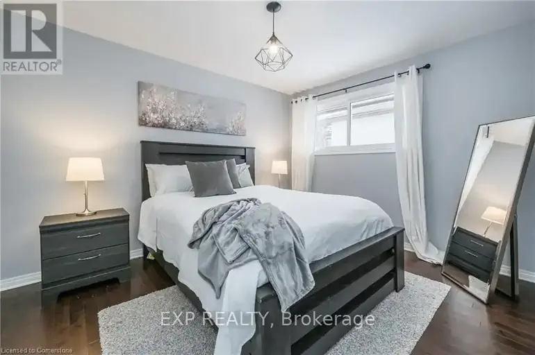 33 FAIRLAWN ROAD | 33 FAIRLAWN Road, Kitchener | 2955228