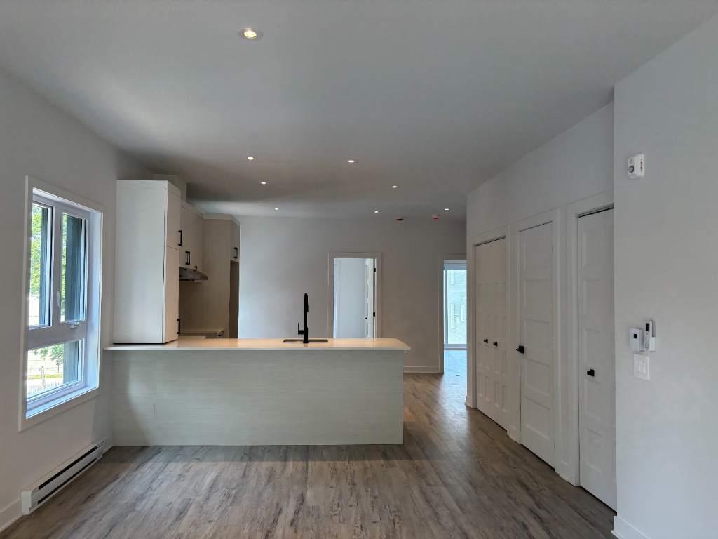 IMMEUBLE NEUF À DEUX-MONTAGNES - MAINTENANT À LOUER ! | 2955497