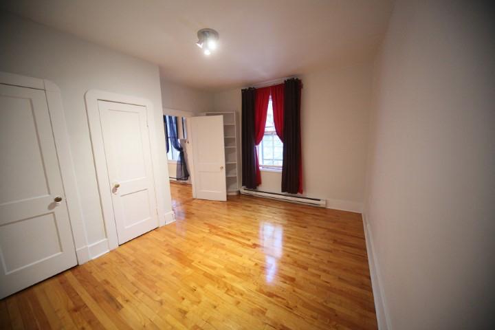 Superbe logement sur le Plateau face au Parc Lafontaine | 2966740