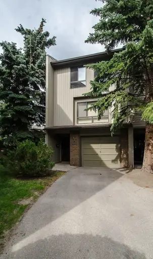 FULLY FURNISHED - End Unit Townhouse in Pt. McKay | Calgary | 2975910