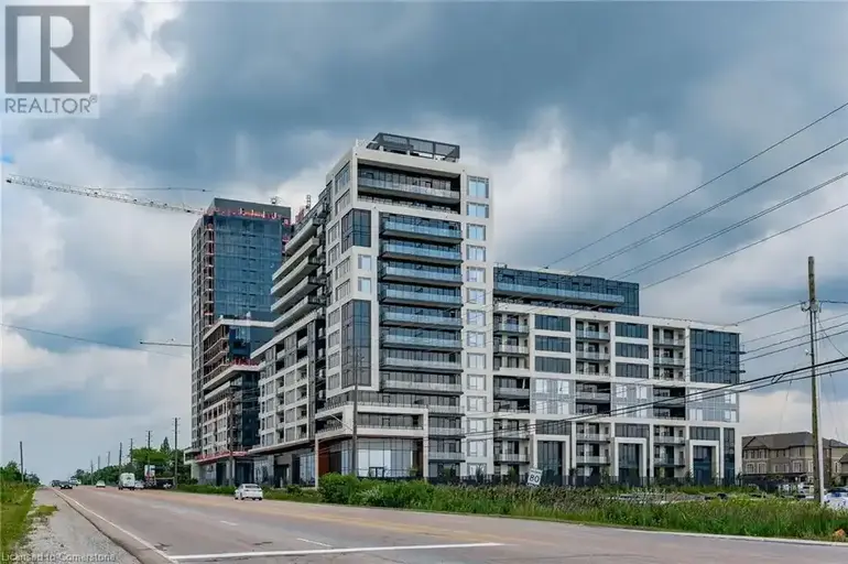 3200 WILLIAM COLTSON Avenue Unit# 326 | 3200 WILLIAM COLTSON Avenue Unit# 326, Oakville | 2955847