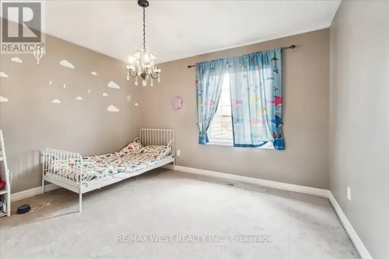 1349 SAGEWOOD CRESCENT | 1349 SAGEWOOD Crescent, Oakville | 2956254