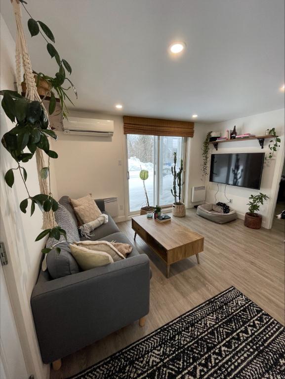 Logement à Louer à Sutton | 2957115
