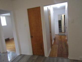 Libre imm Grand 4½ Rénové demi-sous sol 3plex @7 mn du Pont Jacques Cartier | 2957116