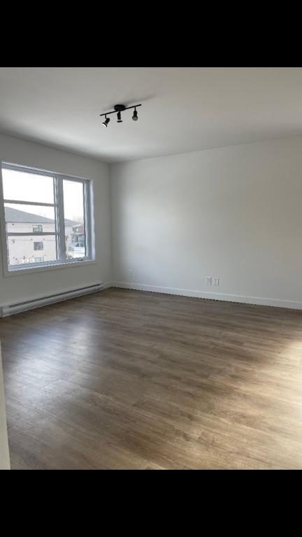 5 1/2 style situé à l'étage | 2957127