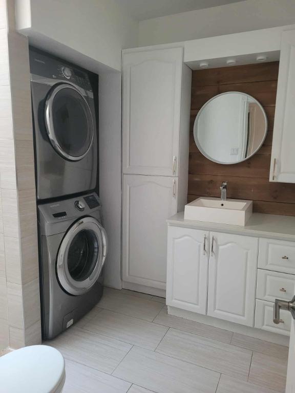 3 chambres à coucher 1 salle de bain Appartement | 2957135