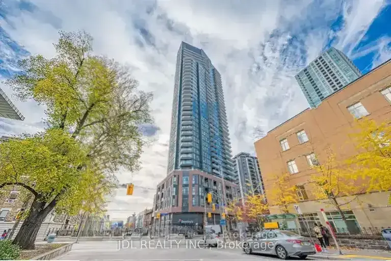 Wellesley & Sherbourne - 2 bed 1 wash $2580 | 159 Wellesley Street East, Toronto | 2995878