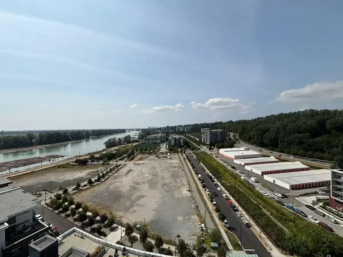 Paradigm | 3430 East Kent Avenue South, Vancouver | 2957237