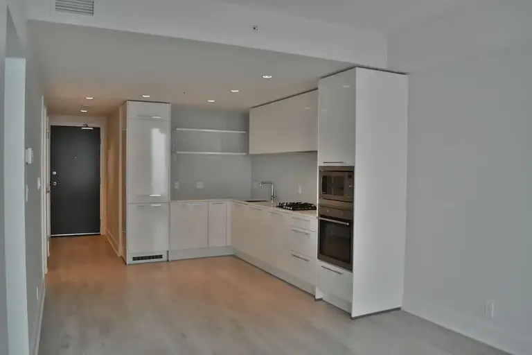 LUXURIOUS DOWNTOWN CONDO | 901 10 Avenue SW, Calgary | 2967288