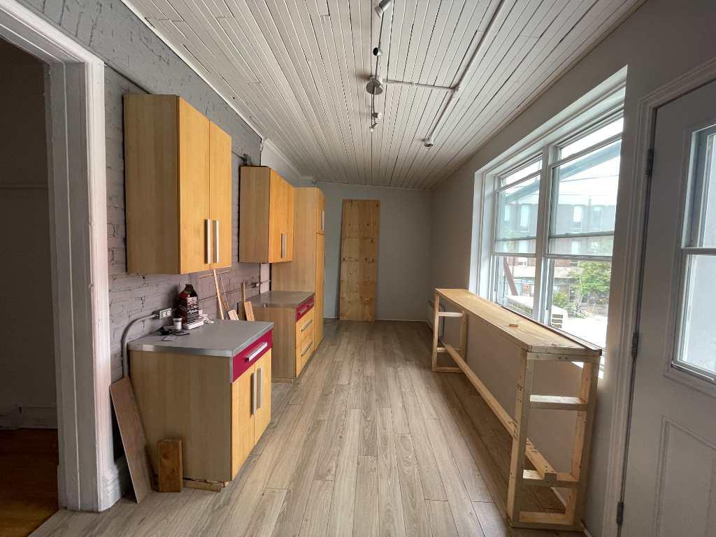 Grand 5 et ½ rénové en plein cœur du Mile End / Large renovated 5 ½ Apartment in the heart of the Mile End | 2957345