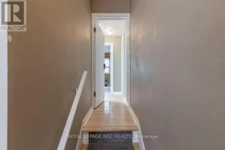 UPPER - 66 QUEENSTON STREET | UPPER - 66 QUEENSTON STREET, St. Catharines | 2958060