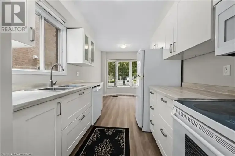 34 MERRITT Crescent | 34 MERRITT Crescent, Grimsby | 2978536