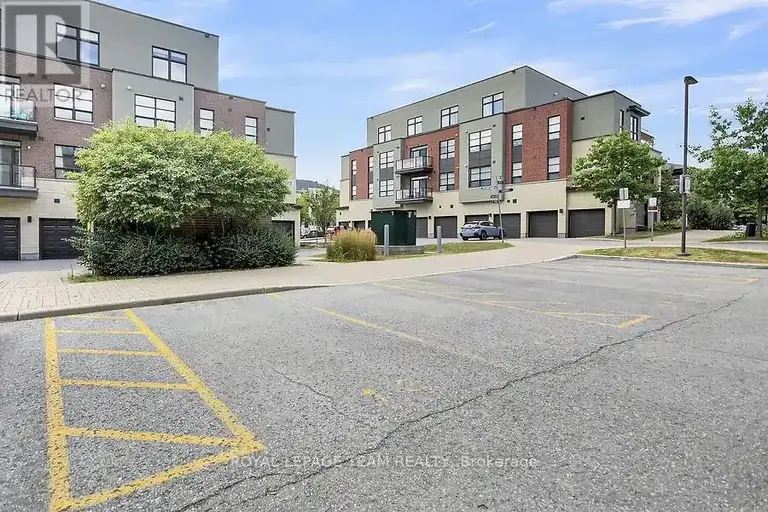 202 - 250 GLENROY GILBERT DRIVE | 202 - 250 GLENROY GILBERT DRIVE, Ottawa | 2958954