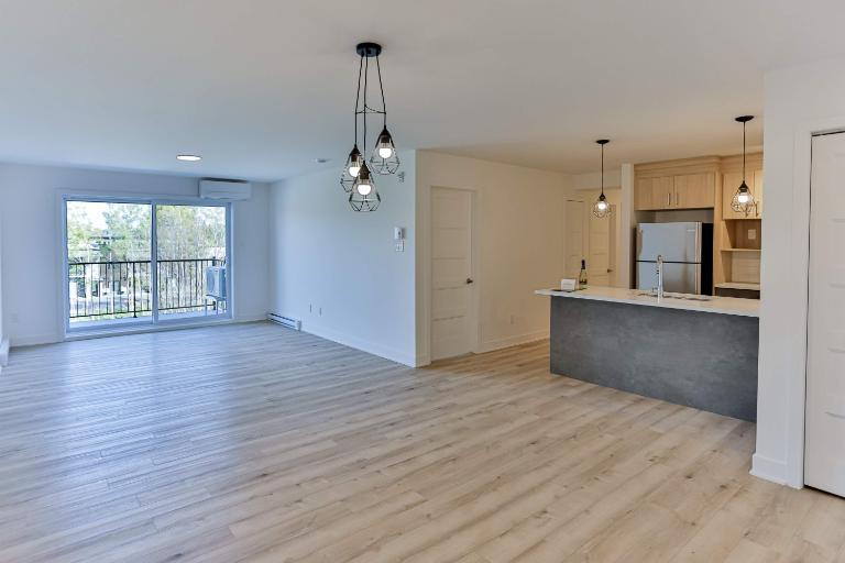 PROMO - SAINT-CHARLES - APPARTEMENT 4½ À LOUER POUR JUILLET | 2959124