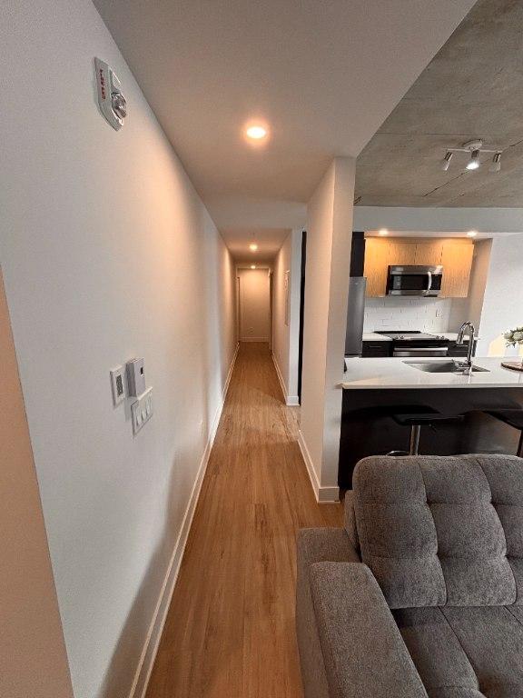 Condo à louer, 1000$ comptant à la signature du bail!! | 2959306