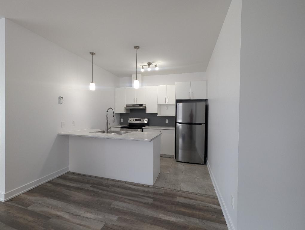 3 chambres + 5 électros + 2 stationnements | 2959310