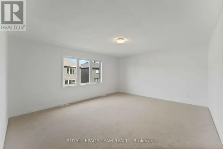 686 FENWICK WAY | 686 FENWICK WAY, Ottawa | 2959360