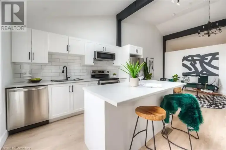 33 LIGHT Street Unit# 2 | 33 LIGHT Street Unit# 2, Woodstock | 2959598