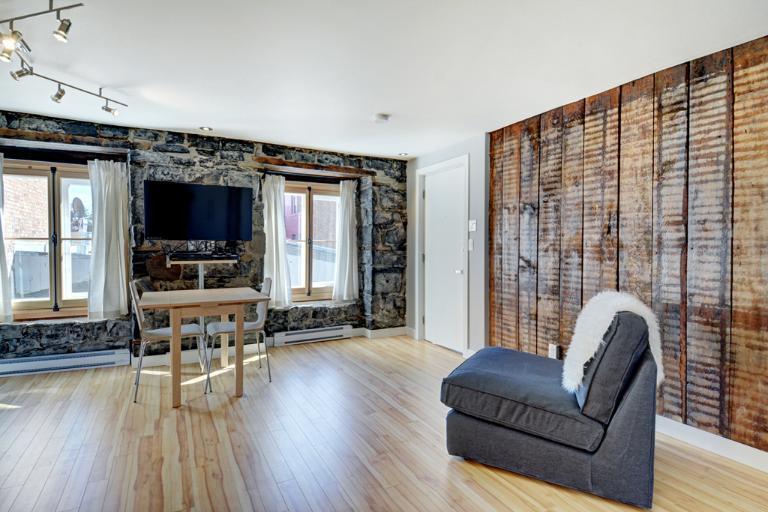 Loft entièrement meublé à louer Vieux-Québec novembre 2025 | 2981220
