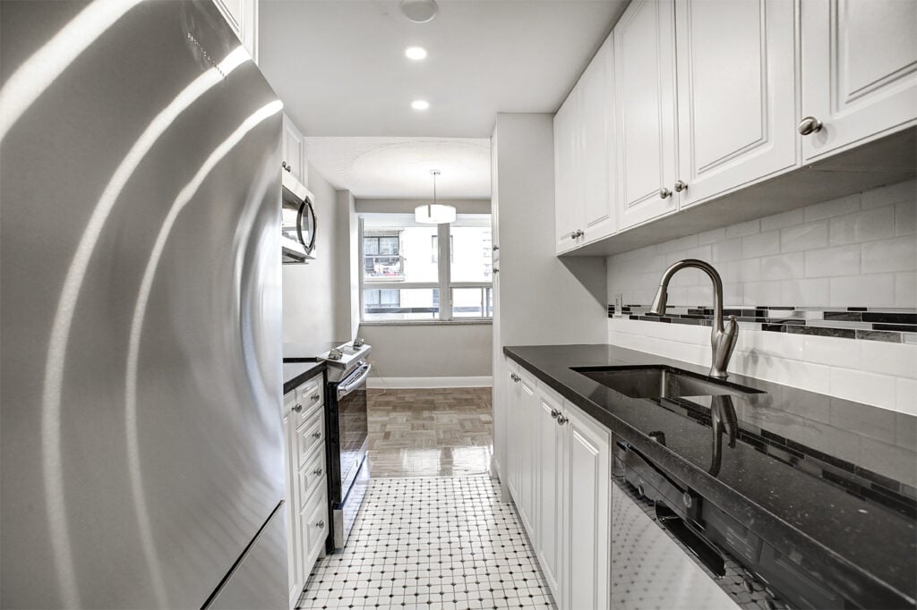 Baintree Apartments | 2998408
