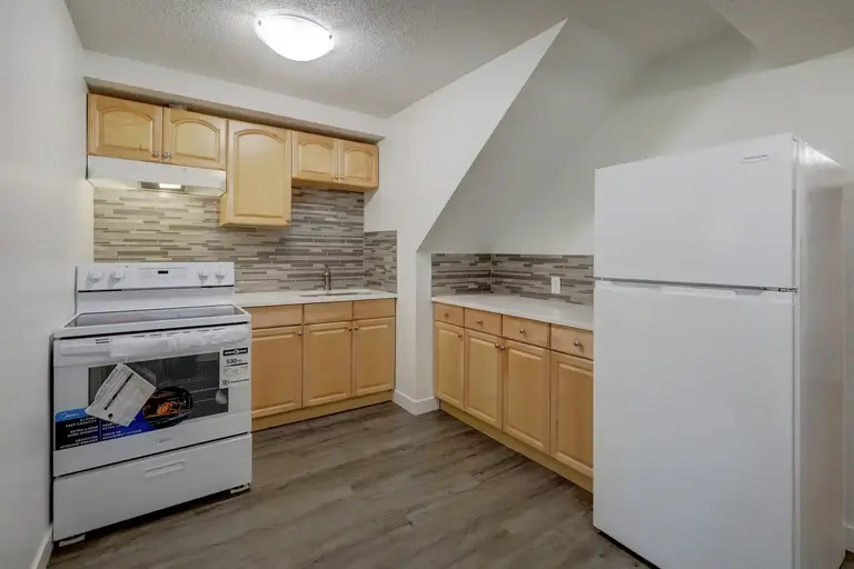 2825-B 12th Ave SE | 2825 12 Avenue Southeast, Calgary | 2960478