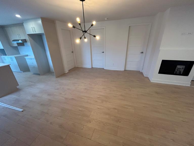 NOUVEAU PROJET À BROWNSBURG - 4½ DISPONIBLE MAINTENANT | 2960542