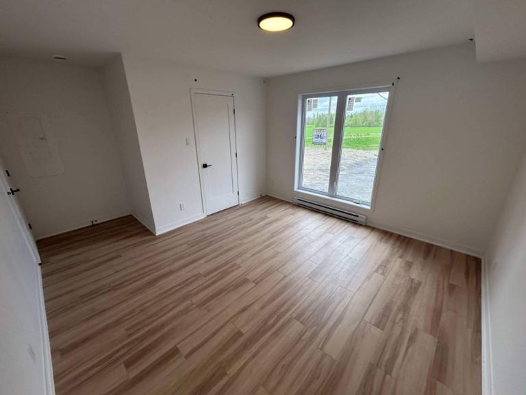 NOUVEAUX APPARTEMENTS DISPONIBLES MAINTENANT - 4½ | 2960543