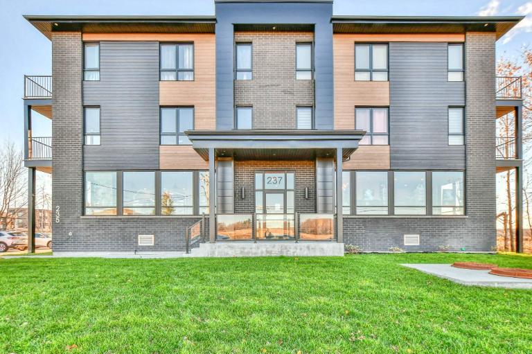 1 MOIS GRATUIT - SAINT-CHARLES-BORROMÉE - APPARTEMENT 4½ À LOUER | 2960548
