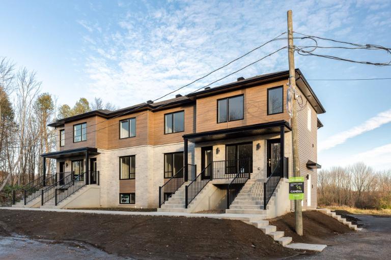 NOUVEAU! APPARTEMENT 4½ À BROWNSBURG | 2960555