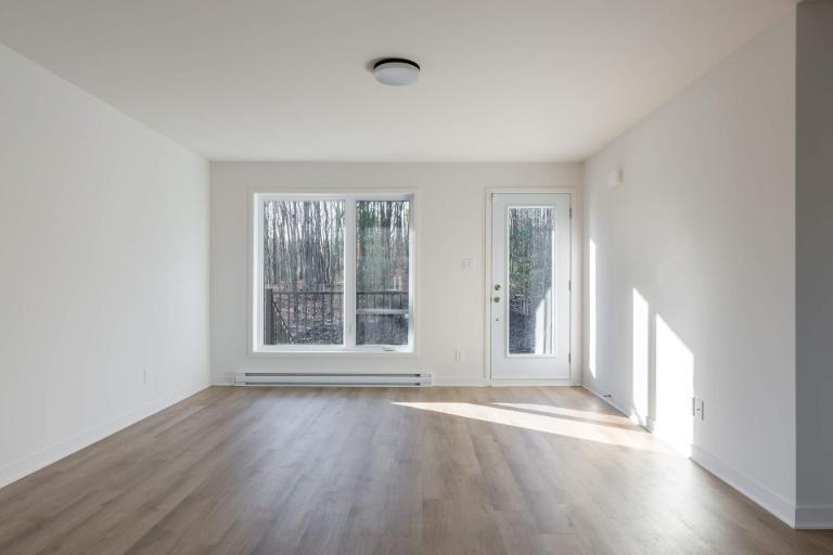 NOUVEL APPARTEMENT 4½ DISPONIBLE MAINTENANT | 2960556