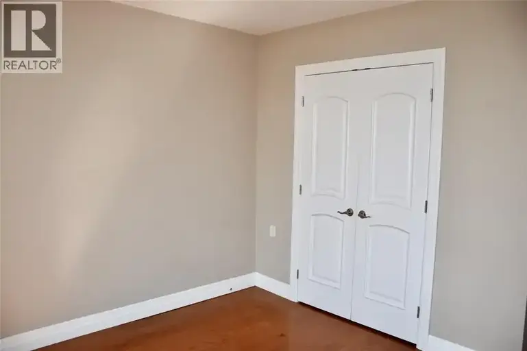 350 FRONT STREET Unit# 404 | 350 FRONT STREET Unit# 404, Sarnia | 2960969