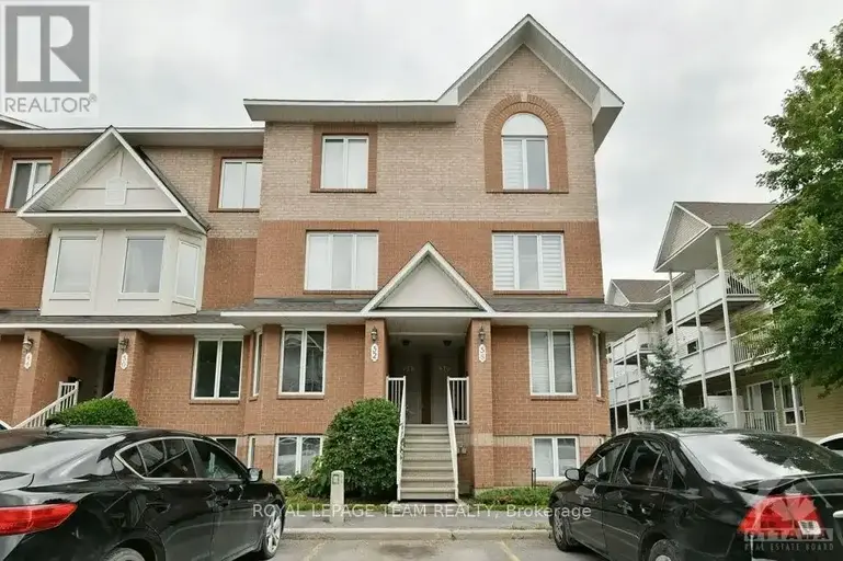 58 BONFIELD PRIVATE | 58 BONFIELD PRIVATE, Ottawa | 2960980
