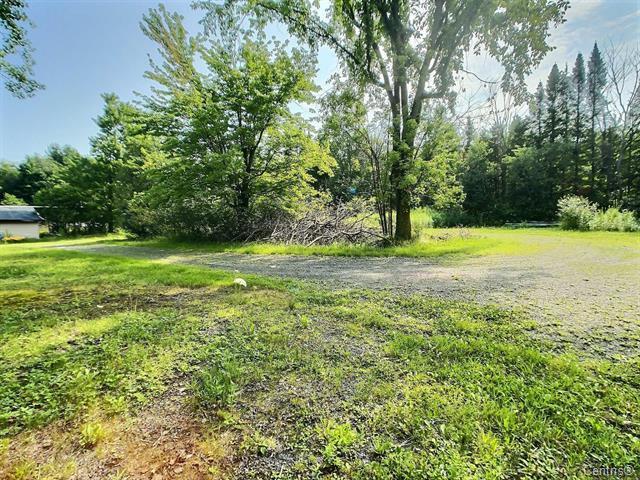 Grand terrain résidentiel à vendre à Granby | 2961132