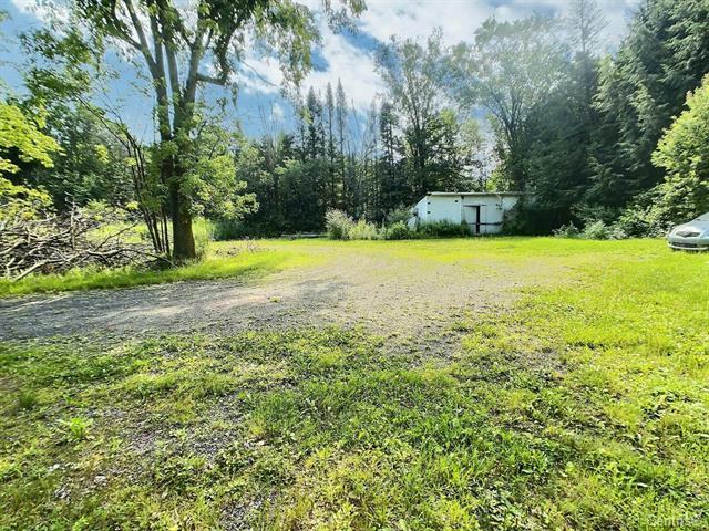 Grand terrain résidentiel à vendre à Granby | 2961132