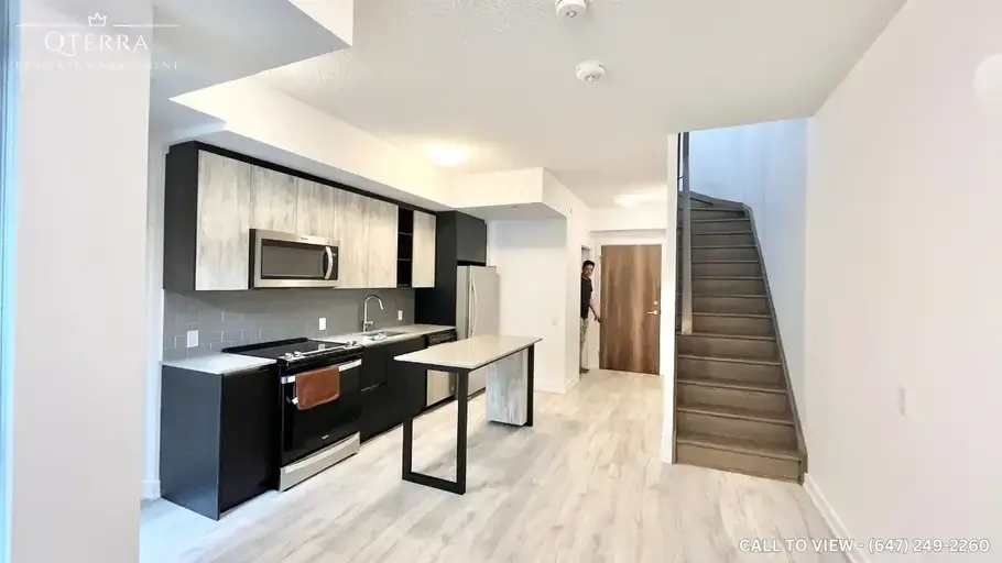107-251 Manitoba St, Etobicoke, Ontario M8Y 0C7 | 251 Manitoba Street, Etobicoke | 2961431