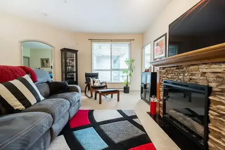 Citadel Ridge Top Floor Condo | 33485 South Fraser Way, Abbotsford | 2962062