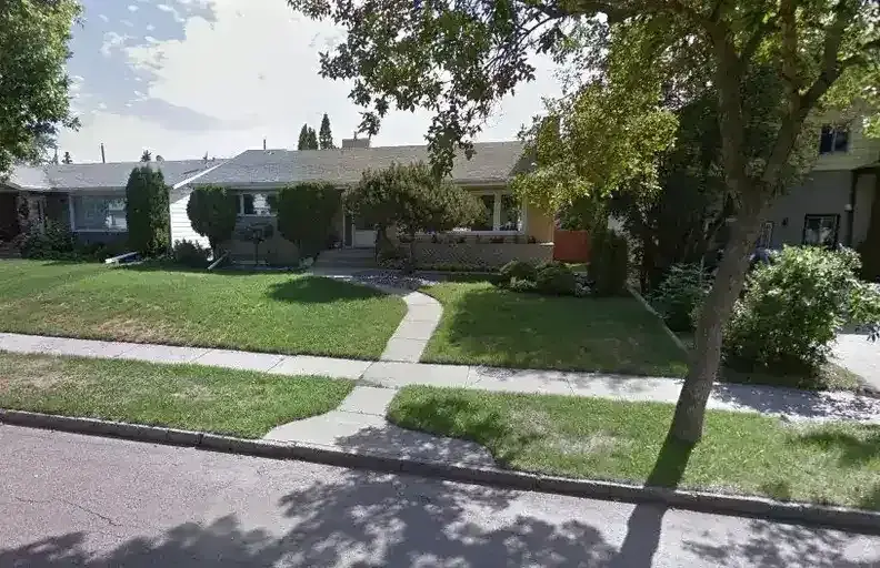 Students walk 1/2 Block to NAIT... | 11431 105 Street Northwest, Edmonton | 2984163