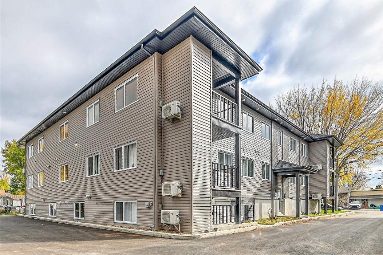 MOIS GRATUIT - APPARTEMENT 4½ À LOUER POUR JUILLET - ST-CHARLES | 2962195