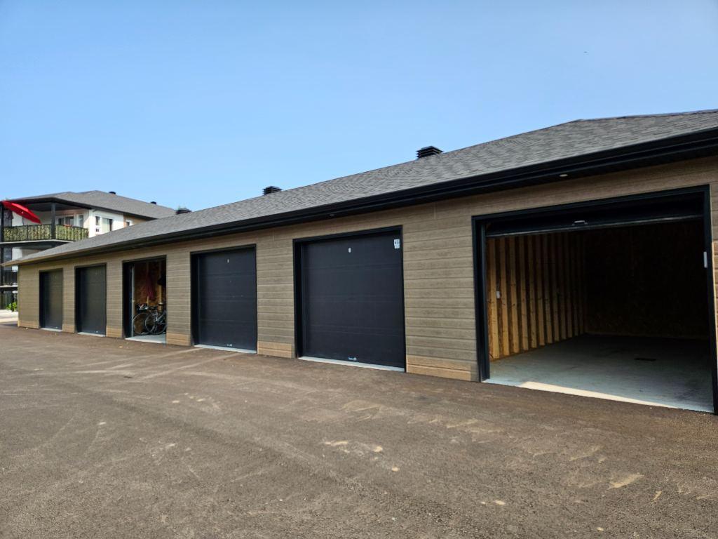 4 1/2 avec GARAGE et stationnement inclus - Saint-Ambroise-de-Kildare | 2983453