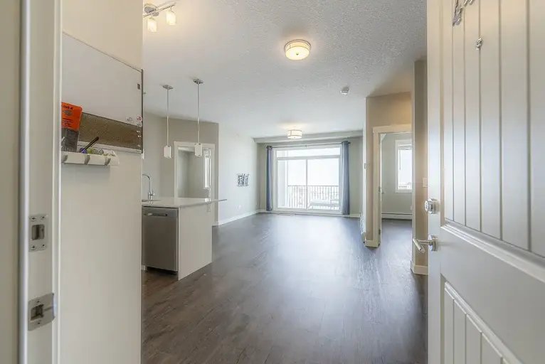 Stunning Top Floor 2-Bedroom Condo Available for Rent in Sage Hill | 450 Sage Valley Drive Northwest, Calgary | 2969988