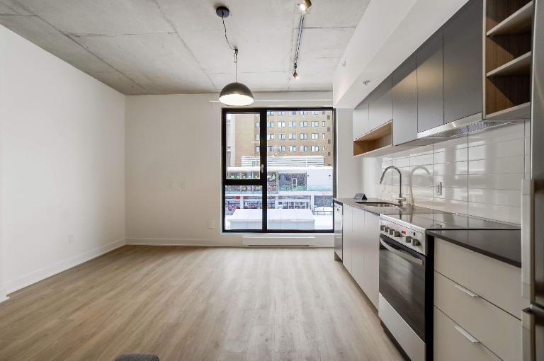 STUDIO 2 1/2 TOUT-INCLUS - MONTREAL QUARTIER DES SPECTACLES | 2962448
