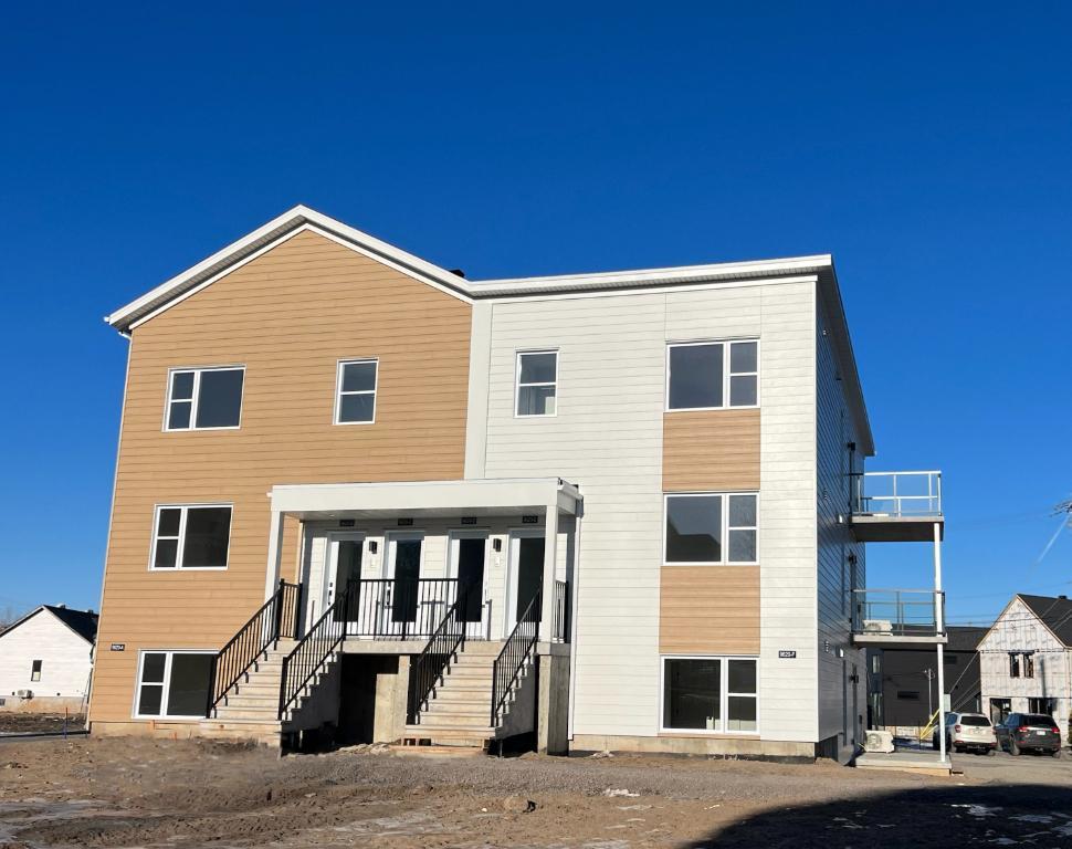Magnifique Condo locatif neuf 5 1/2 secteur Charny, 1er étage, 1er octobre 2025 | 2975441