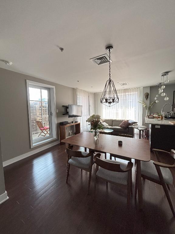🔁 Grand 3 ½ meublé tout équipé – Cession de bail – Centre-ville Montréal - 3 ½ furnished and fully equipped – Lease transfer – Downtown Montreal | 2966768