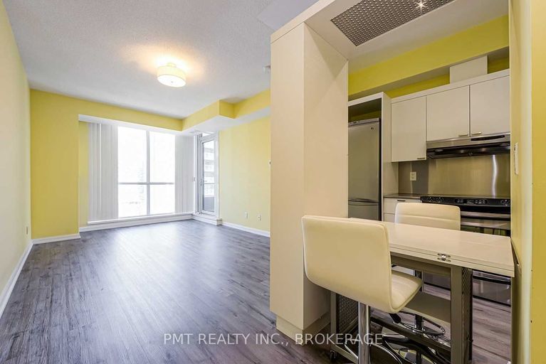 1 Bed and 1.5 Bath Condo for Lease (111 Elizabeth St) (1 locker and 1 parking included) | 111 Elizabeth Street, Toronto | 2983397