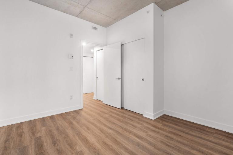3 1/2 TOUT-INCLUS - MONTREAL QUARTIER DES SPECTACLES | 2962695