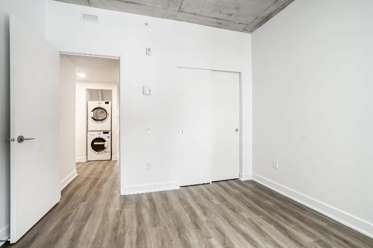 3 1/2 TOUT-INCLUS - MONTREAL QUARTIER DES SPECTACLES | 2962696