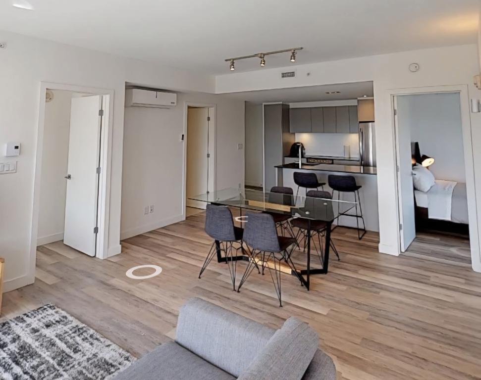 🏠 Cession de bail – 4 1/2 Quartier QB – Disponible 26 septembre - Remise 1000$ en argent a la signature du contrat de Bail | 2983512